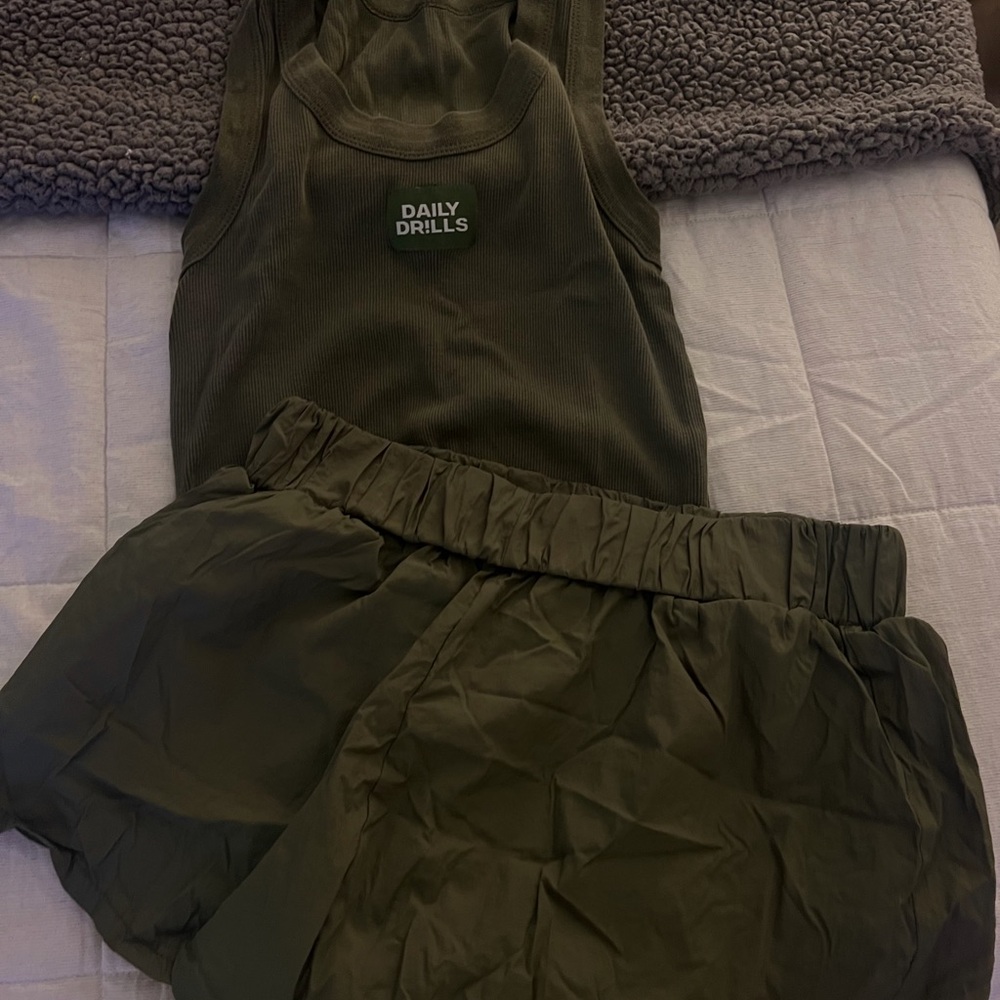 Daily Drills Forest Green Active Set